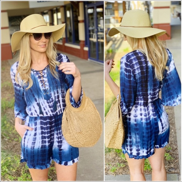 ✨Blue tie dye lace up romper - Picture 3 of 4